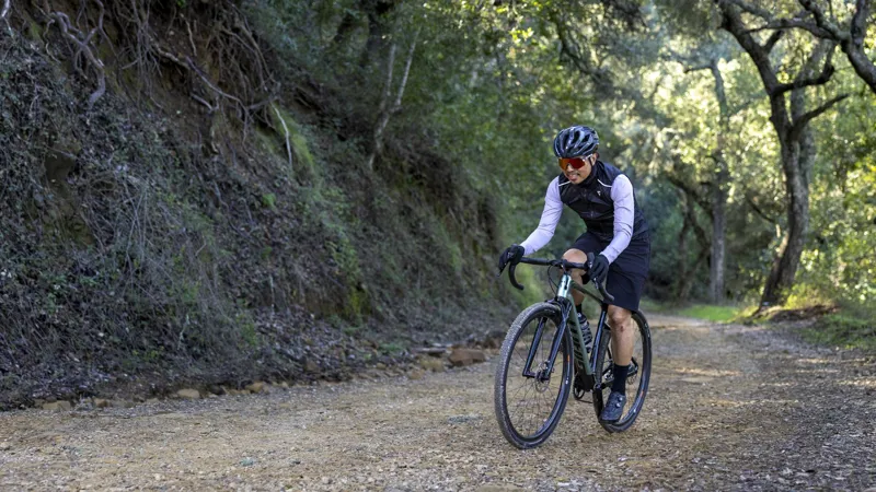 Discover the Versatility of Giant Cyclocross & Gravel Bikes