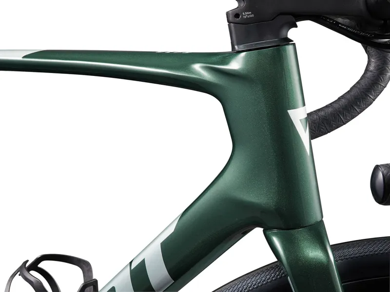 2024 Giant Defy Advanced 3 Mens Road Bike in Green/Silver-4