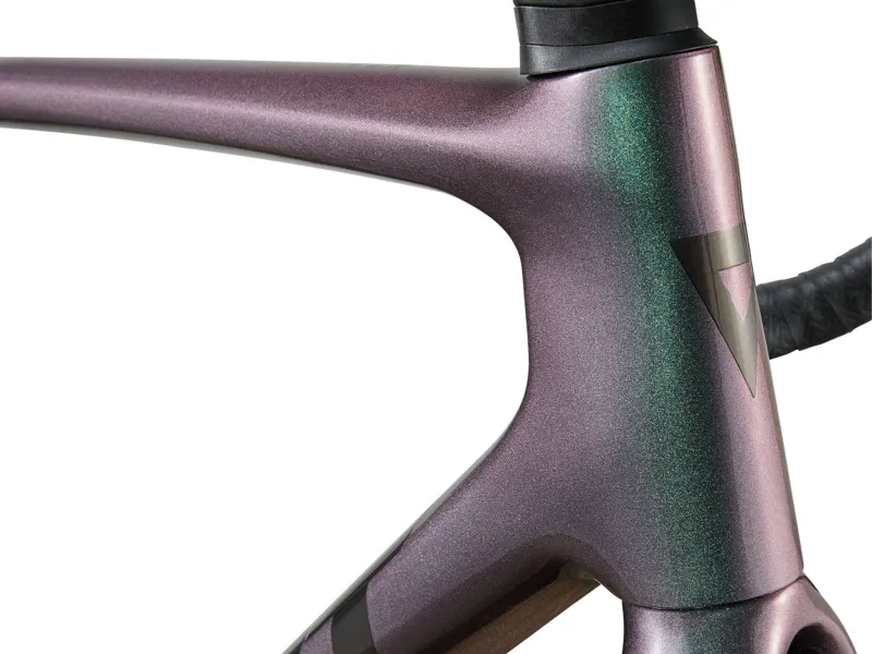 2024 Giant TCR Advanced Pro 1 Disc-Di2 Iridescent Medium-1