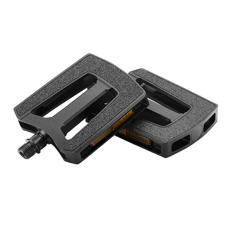 Momentum City Pedal in Black