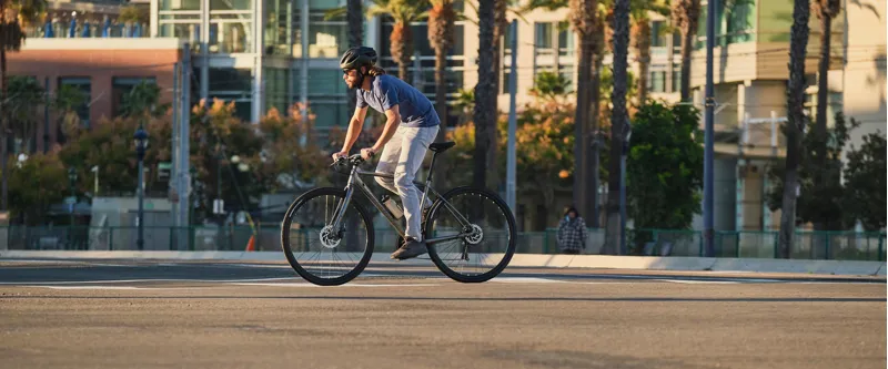 Discover the Flexibility of Giant Hybrid Bikes