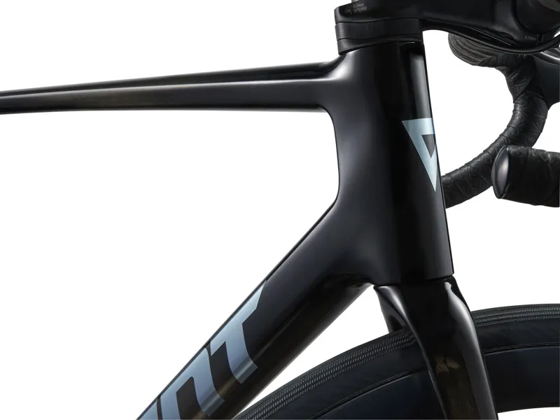2025 Giant TCR Advanced Pro 1 AXS Mens Road Bike in Black Carbon-4