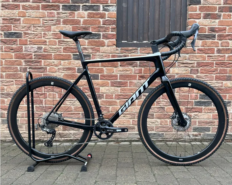 EX DEMO Giant TCX Advanced Pro 1 Size Large Black/White