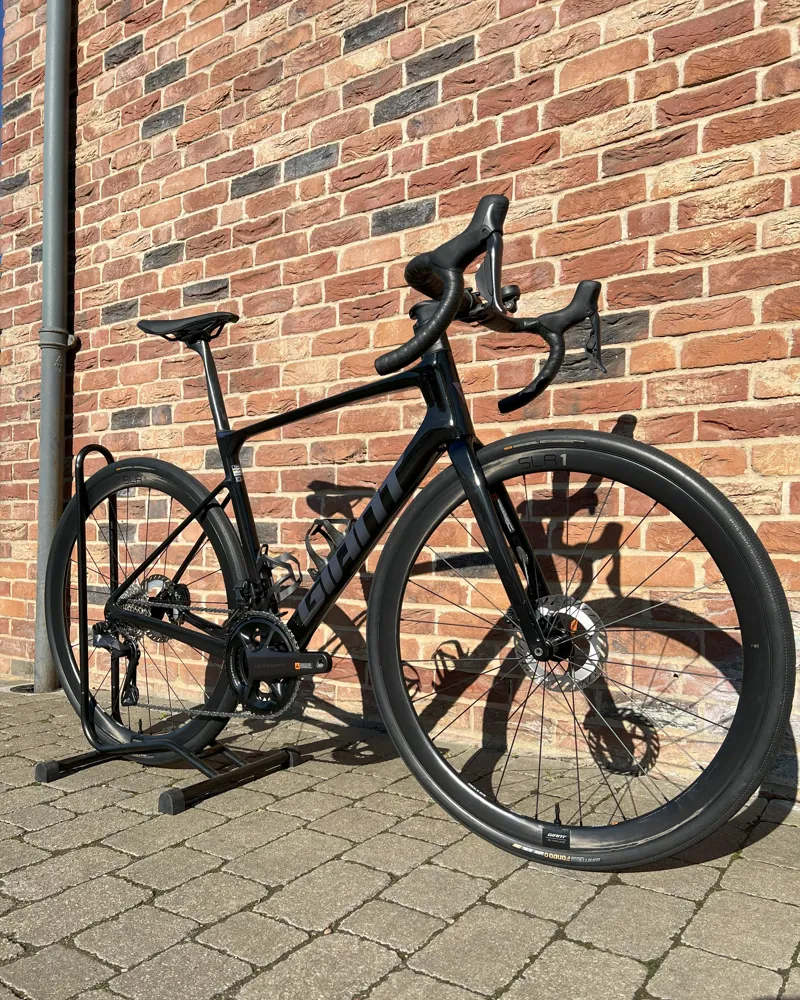 EX DEMO 2024 Giant Defy Advanced Pro 0 Size Medium-1