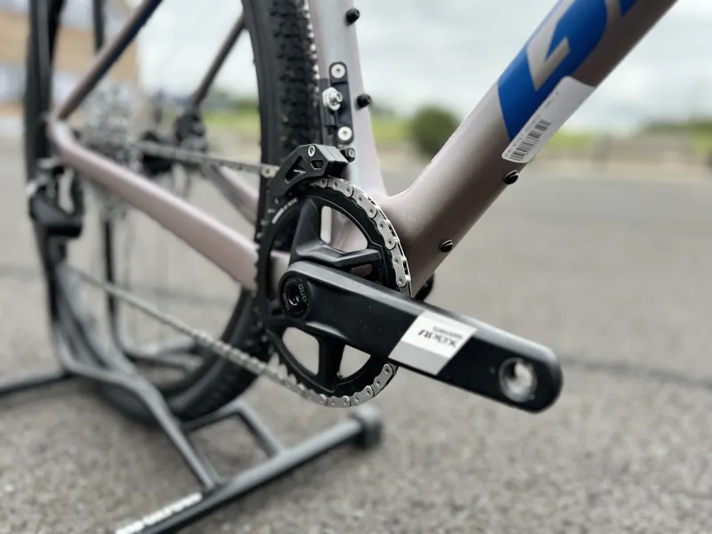 Ex-Demo Revolt Advanced 1 Shell White Medium-4