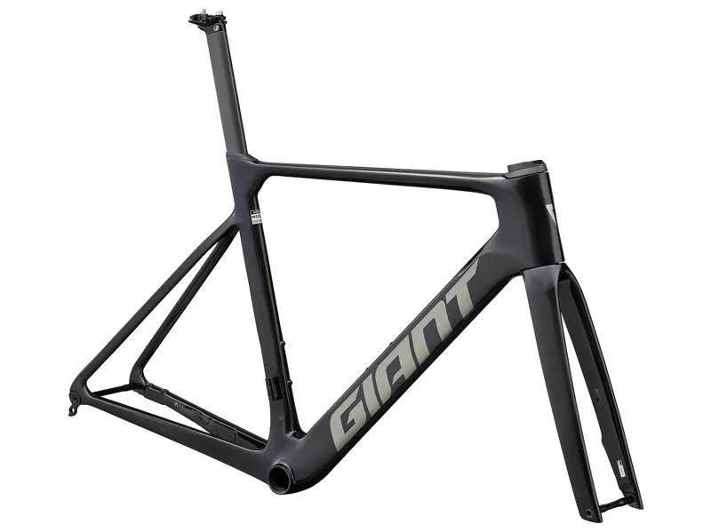 2025 Giant Propel Advanced Pro Frameset in Black Carbon
