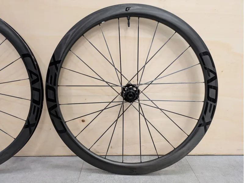 Ex Demo Cadex 42 Carbon Tubeless Disc Wheelset-1