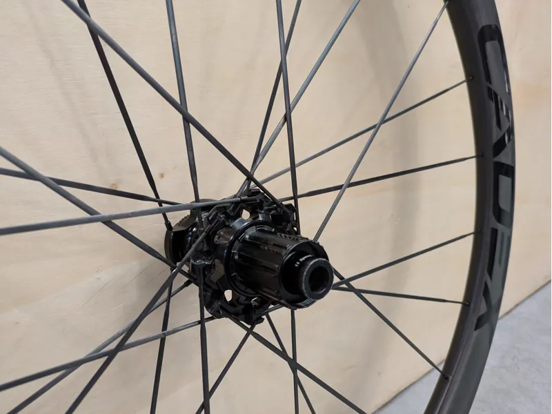 Ex Demo Cadex 42 Carbon Tubeless Disc Wheelset-4