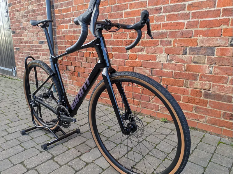 EX DEMO Giant Revolt Advanced 2 Gravel Bike in Black Size Large-2