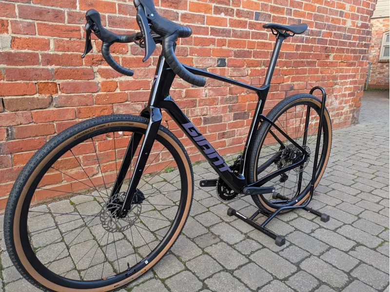 EX DEMO Giant Revolt Advanced 2 Gravel Bike in Black Size Large-5