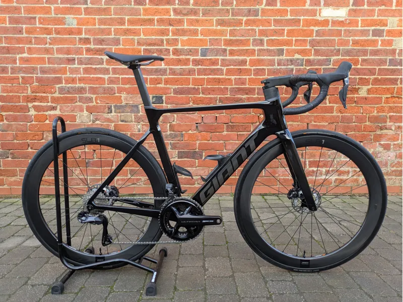 Ex Demo Custom Build Giant Propel Advanced Pro Build Carbon Black in Medium