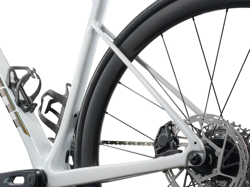 Showroom Giant Defy Advanced Pro 1 Road Bike in White Medium-5