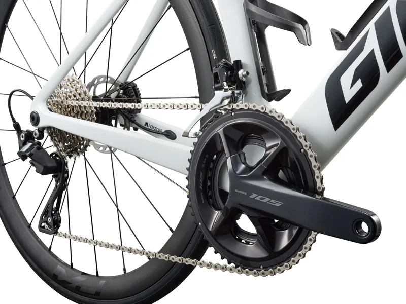 2027 Giant Propel Advanced 2 Road Bike in White-2