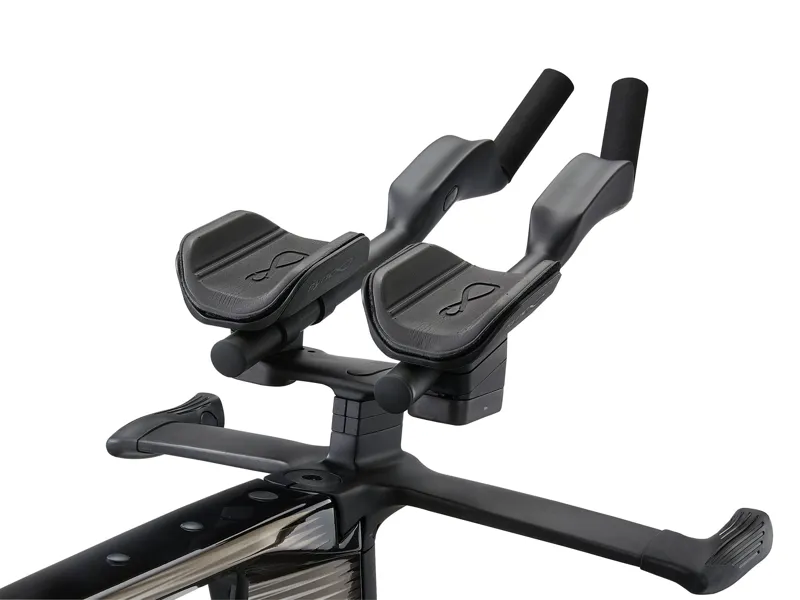 2025 Giant Trinity Advanced SL TT Frameset in Carbon/Chrome-6