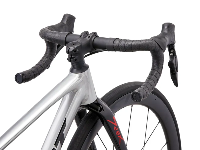 2026 Giant Seek 1 Kids Road Bike in Raw Aluminum-8