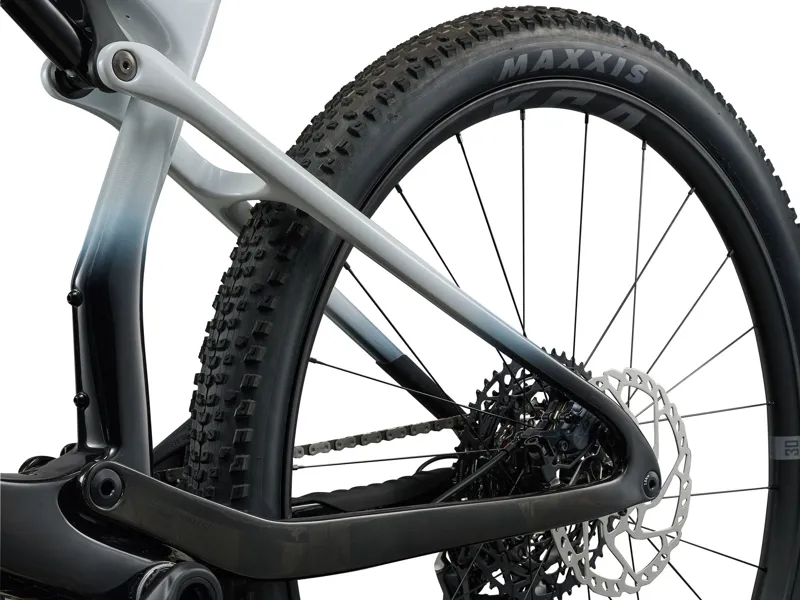 2026 Liv Pique X Advanced SL 2 Mountain Bike in White/Carbon-3