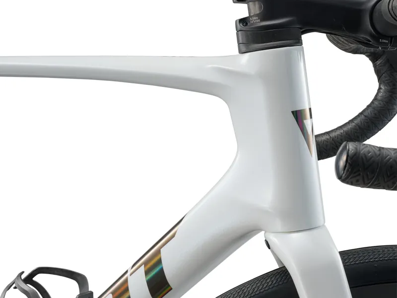 2026 Giant Defy Advanced Pro 1 Men's Road Bike in White-2
