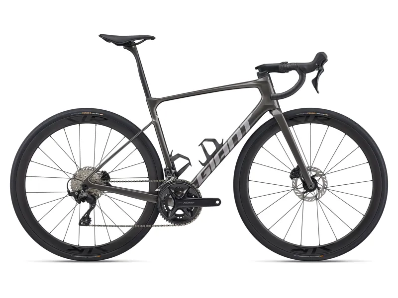 2026 Giant Defy Advanced Pro 2 Men's Road Bike in Stealth Chrome