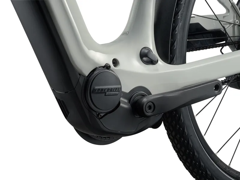 Showroom Giant Explore E+ 0 Electric Bike Snow Drift White in Large-3