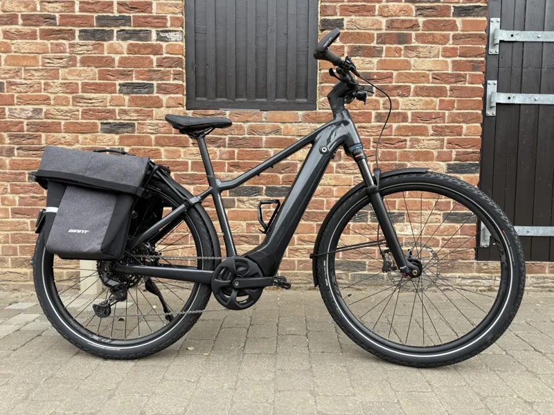 Ex-Demo Giant Explore E+ 0 Pro Electric Bike in Black Medium