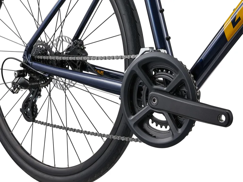 2026 Giant Escape 3 Disc Hybrid Bike in Ultra Navy-4