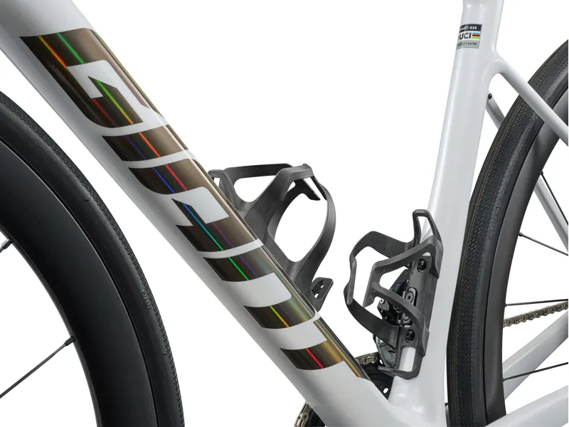 2026 Giant Defy Advanced Pro 1 Men's Road Bike in White-4